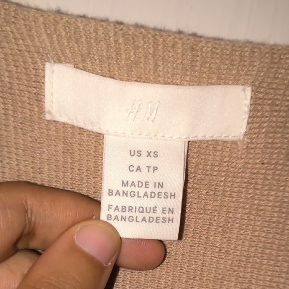 H&M | Women's V-Neck Sweater in Tan - Picture 2 of 4